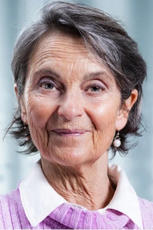 Suzanne Reuter profile