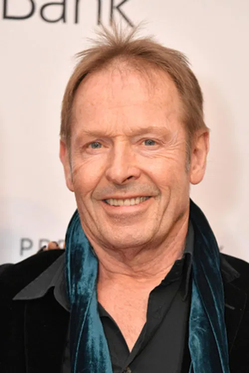 Simon Kirke profile