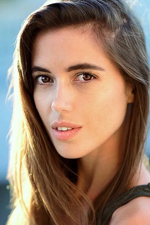 Rebecca Summers profile