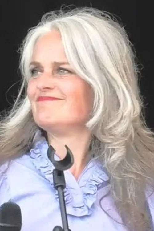 Louise Norby profile