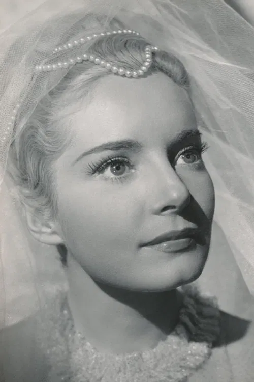 Suzanne Cloutier profile