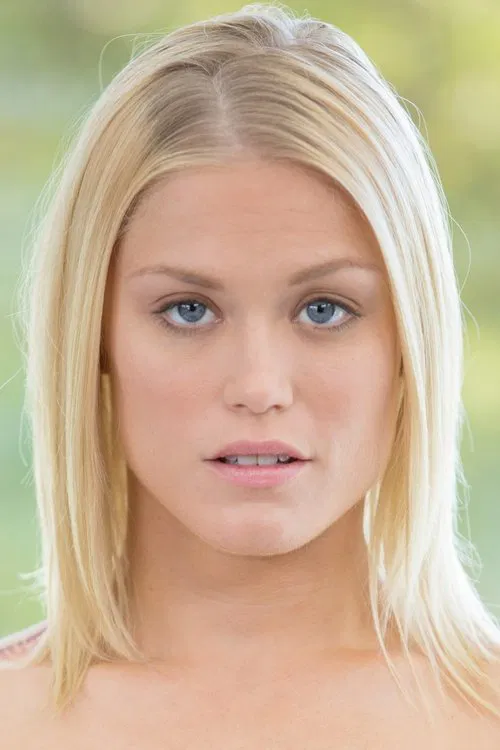 Ash Hollywood profile