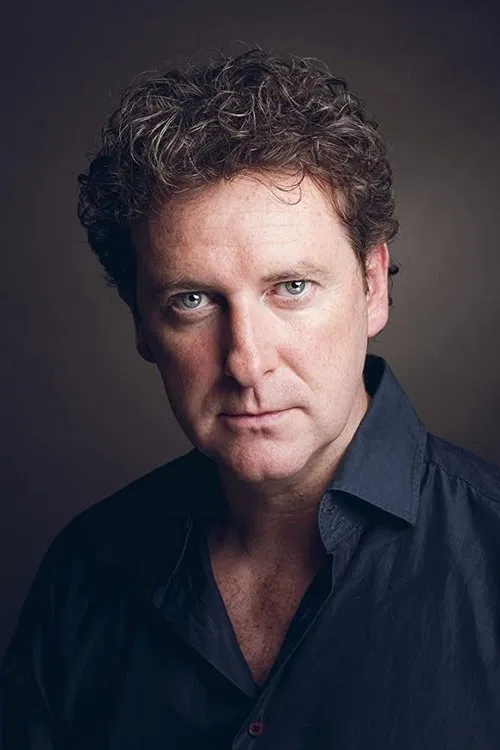 Risteard Cooper profile