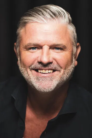 Dominic Paquet profile