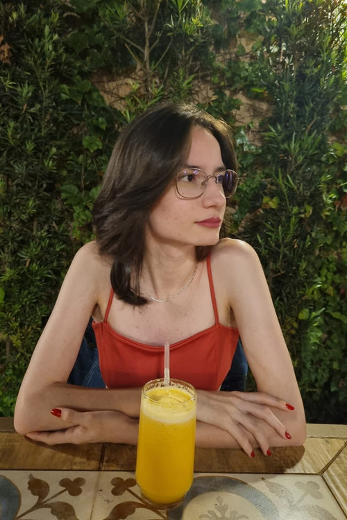 Ana Carolina de Angeli profile