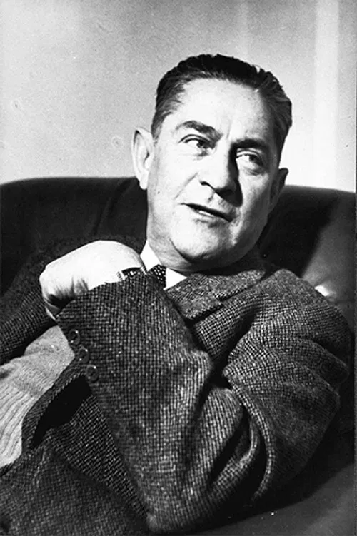 Fernando de Fuentes profile