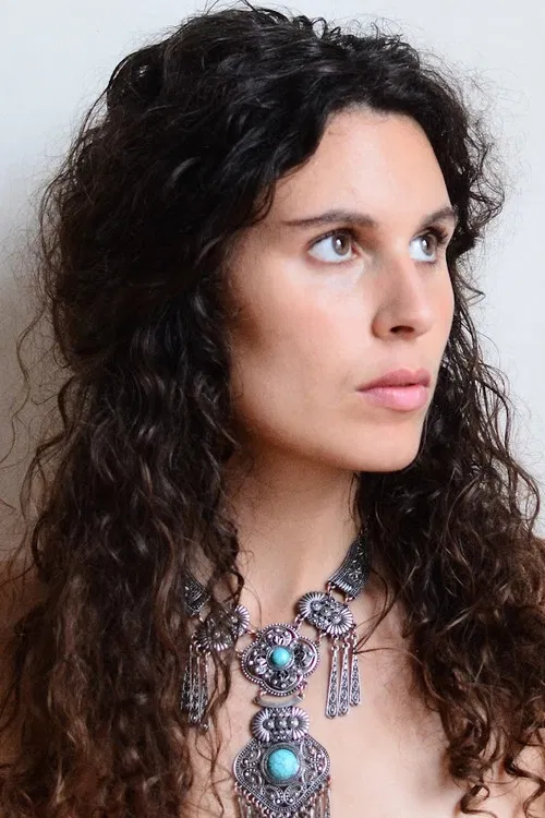 Dafné Kritharas profile