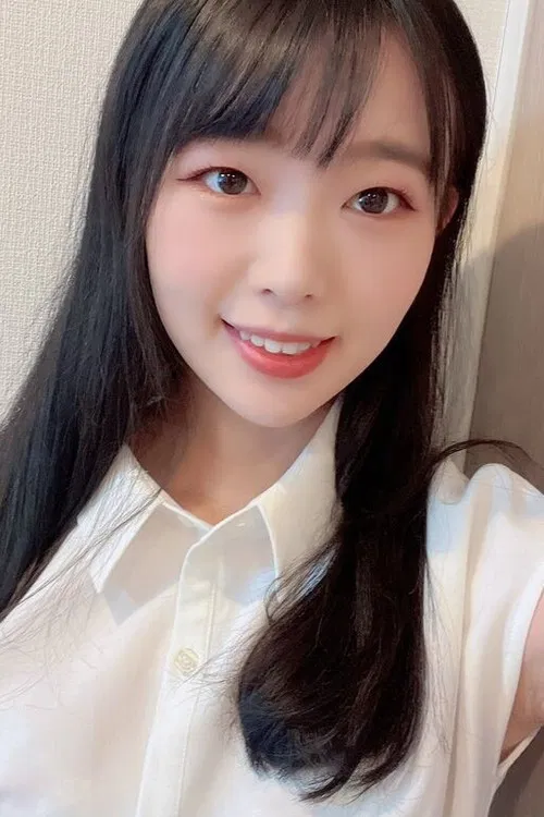 篠宮花音 profile