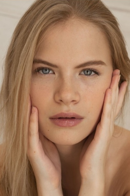 Isis Guillaume profile