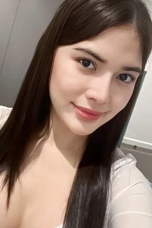 Anne Marie Gonzales profile
