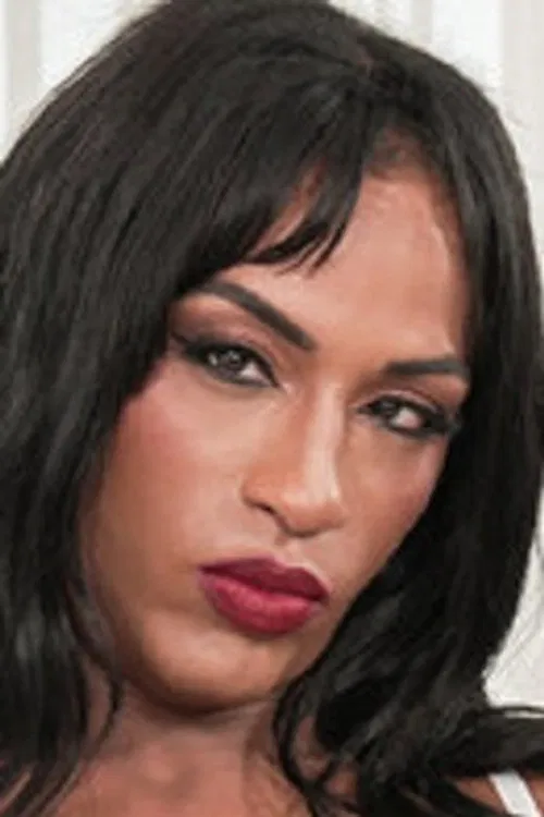 Julia Maglione profile