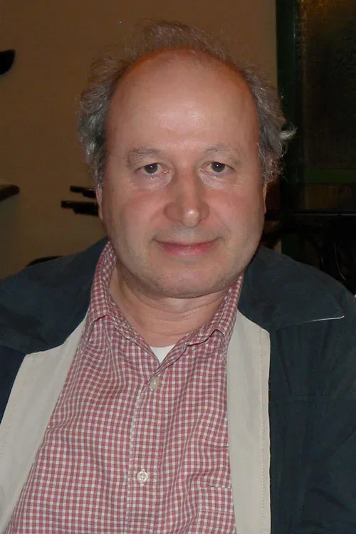 Nesli Çölgeçen profile