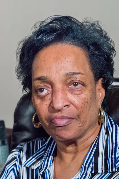 Romona Laws-Ratti profile