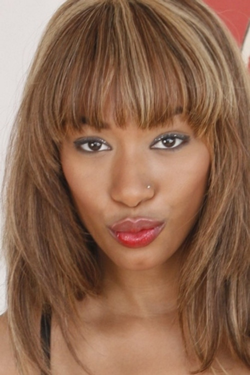 Bella Moretti profile