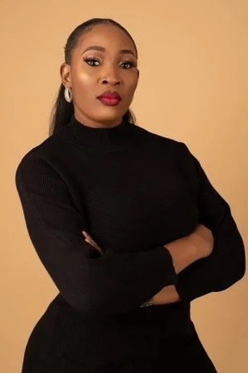 Tope Olowoniyan profile