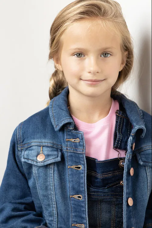 Gwyneviere Ray profile