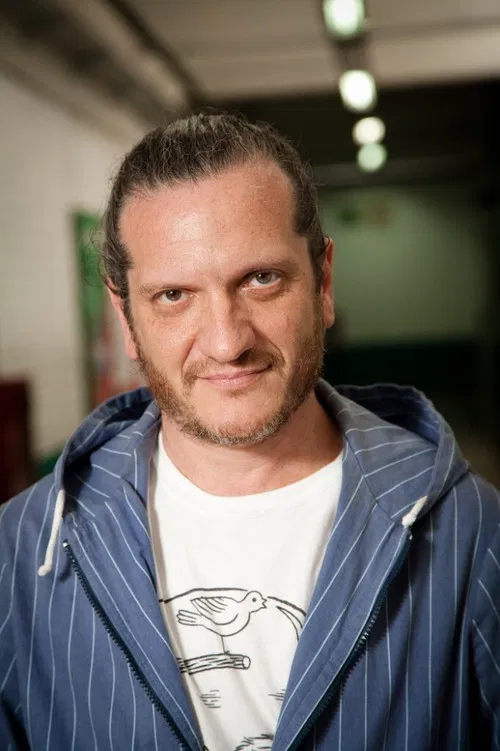 Darío Sztajnszrajber profile