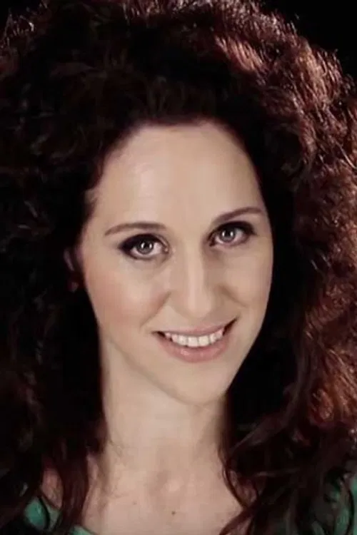 Leonor Svarcas profile