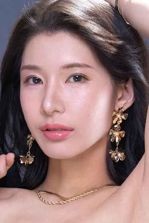 東雲つばき profile