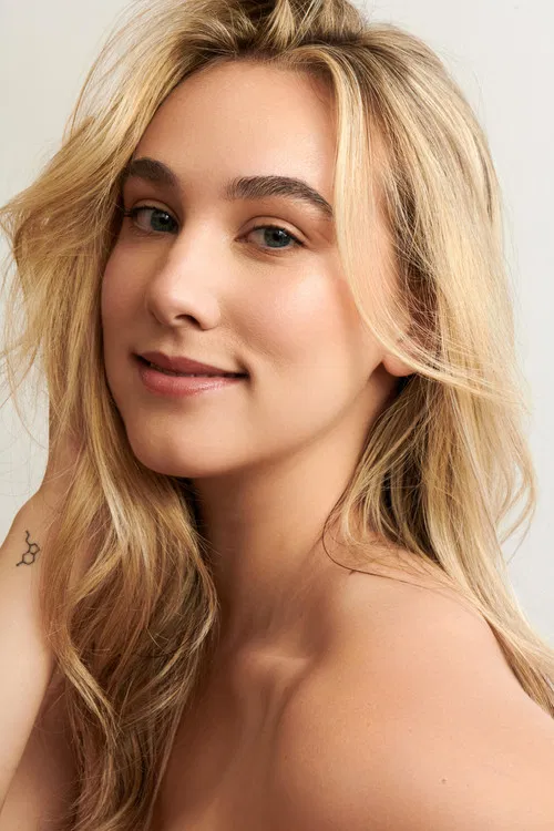 Sarah Helbringer profile