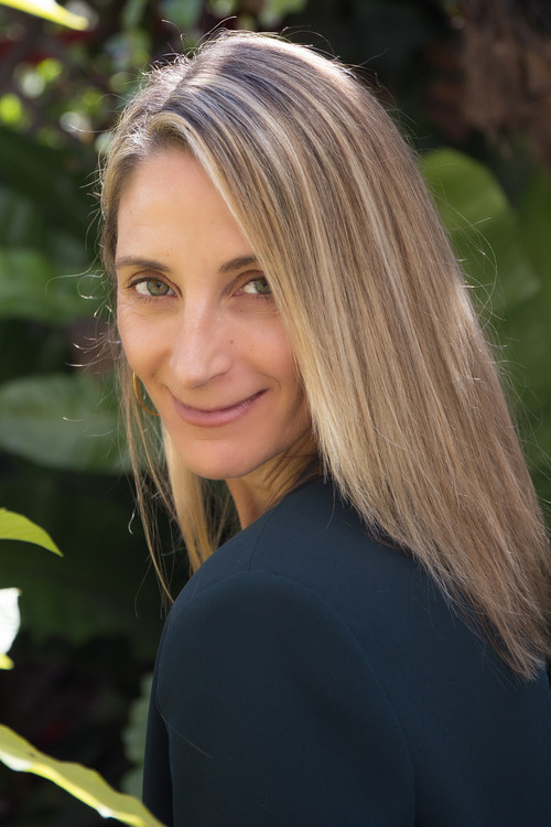 Carrie Lederer profile