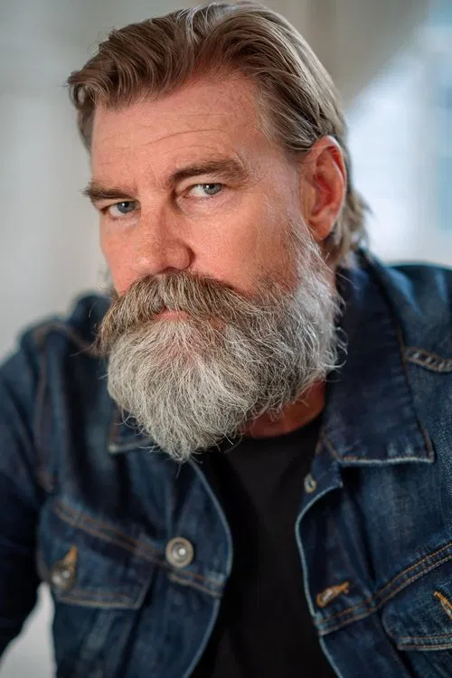 Steve Morris profile