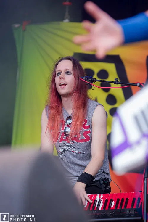 Elliot Vernon profile