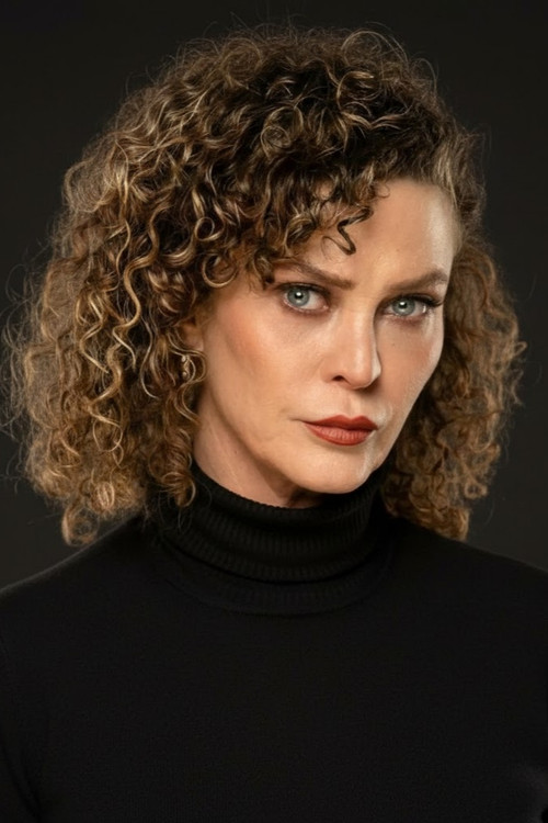 İpek Tenolcay profile