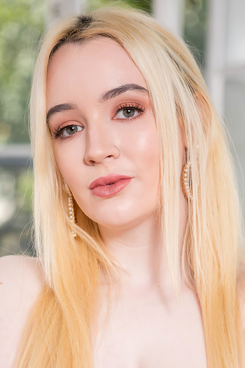 Lana Harding profile