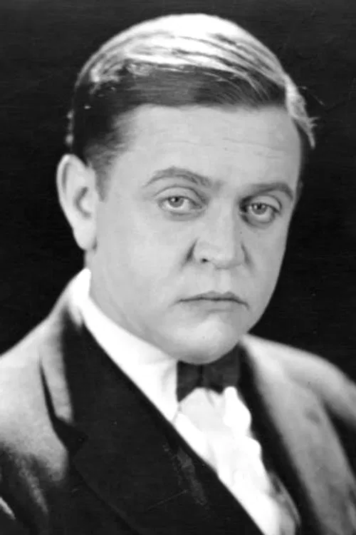 Lloyd Hamilton profile