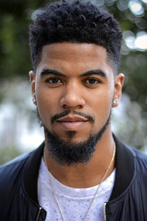 Julian Horton profile