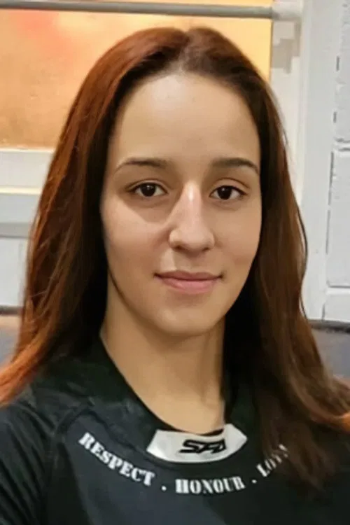 Erini Ramirez profile