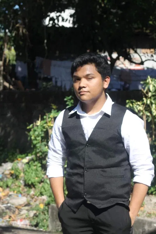 Carlito Mhiles Alvarez profile