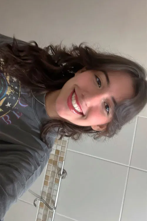 Clara Guedes Santelli profile