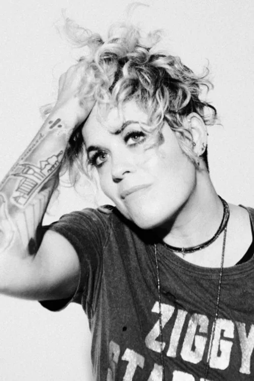 Amy Wadge profile