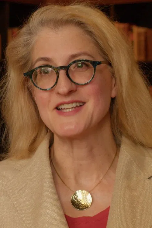 Lucinda Martin profile