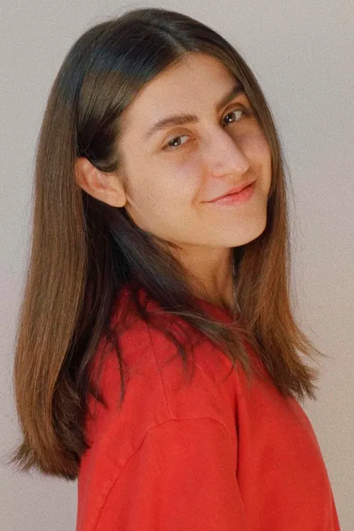 Mari Peixoto profile