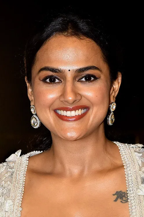 Shraddha Srinath profile