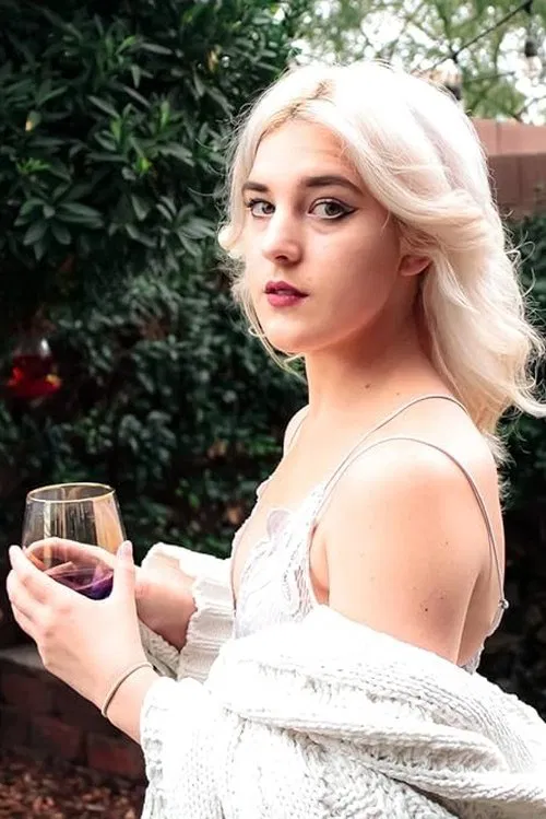 Chloe Colleen profile