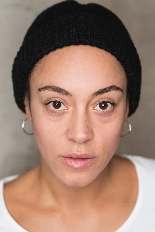 Linda Elsner profile