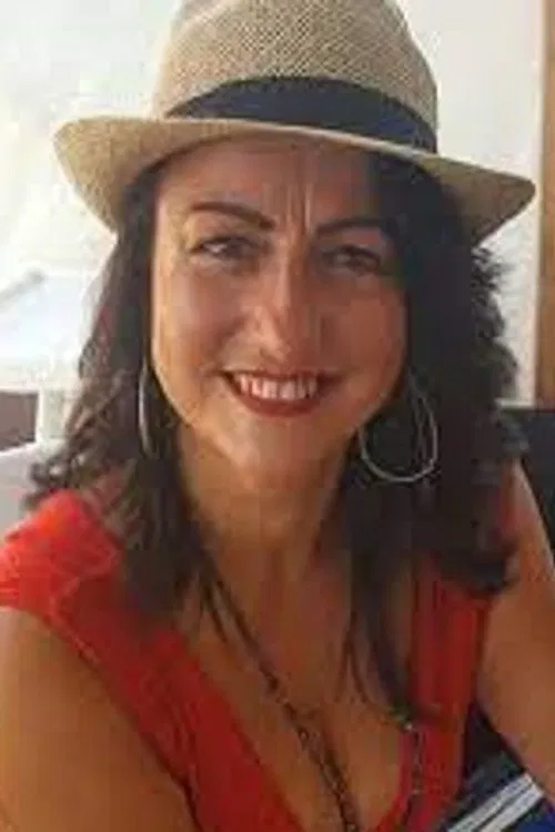 Ester Cerchio profile