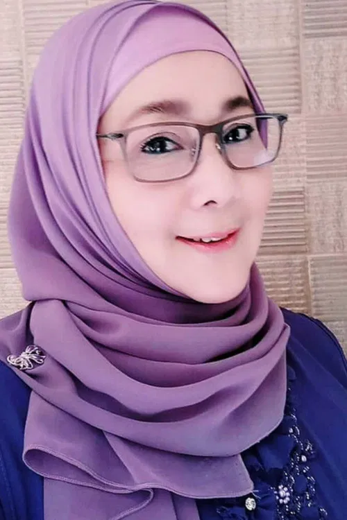 Ucy Bing Slamet profile