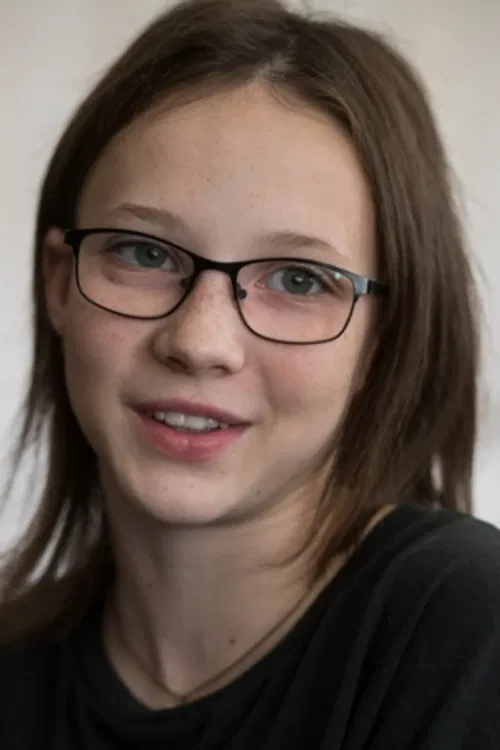 Fruzsina Hais profile