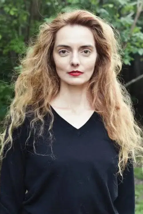 Olivia Csiky Trnka profile