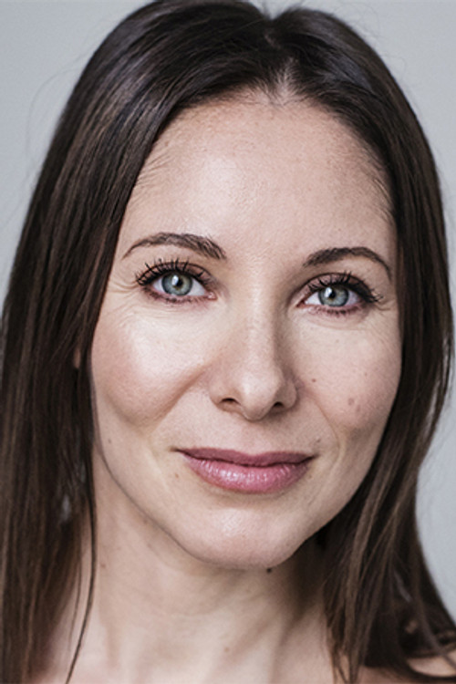 Anna-Marie Wayne profile