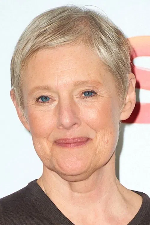 Philippa Lowthorpe profile