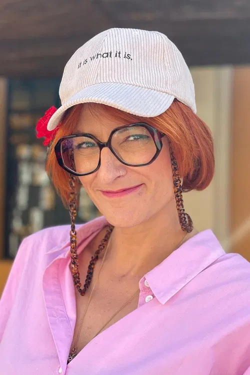 Mia Lourenço profile