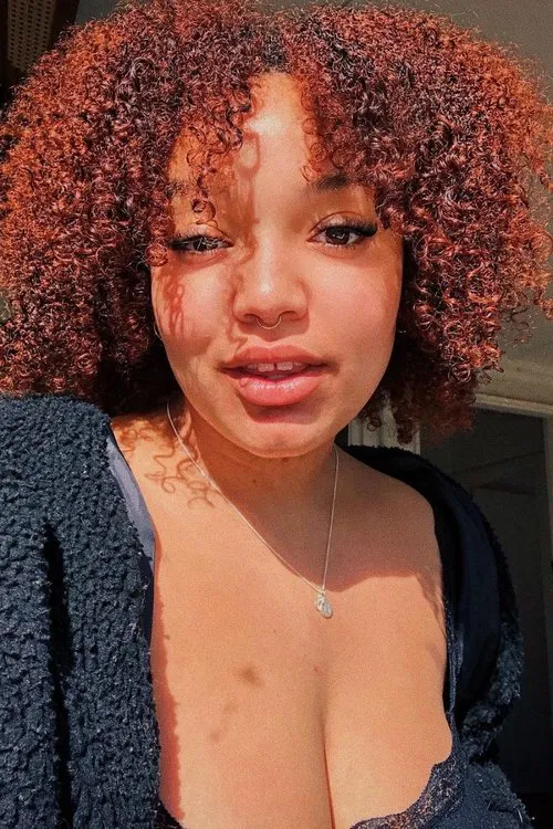 Zenya Carmellotti profile