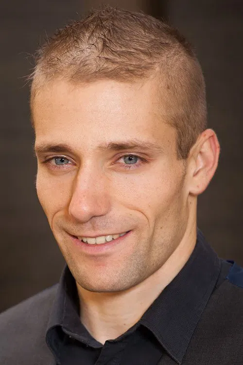 Peter Looper profile