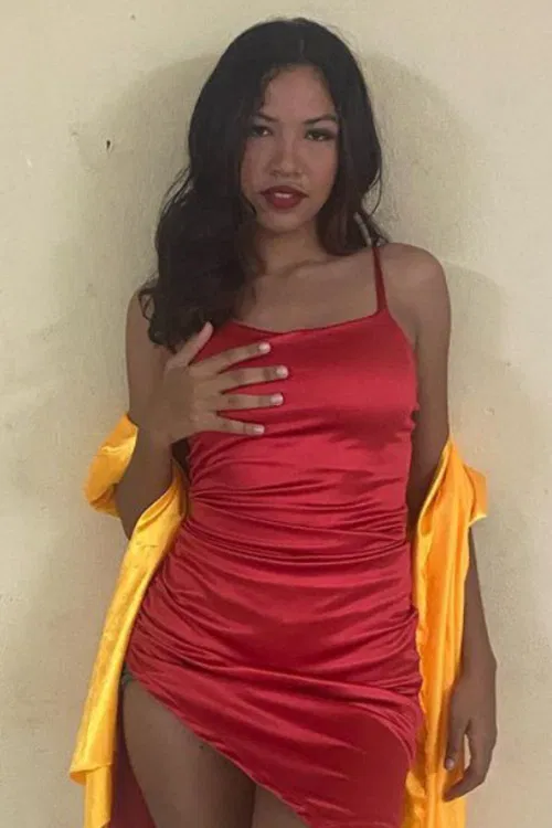 Anne Oliveira profile